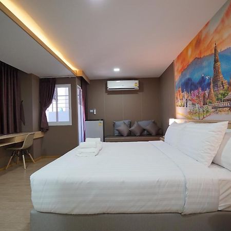 The Qube Fifty Hotel Bangkok Kültér fotó
