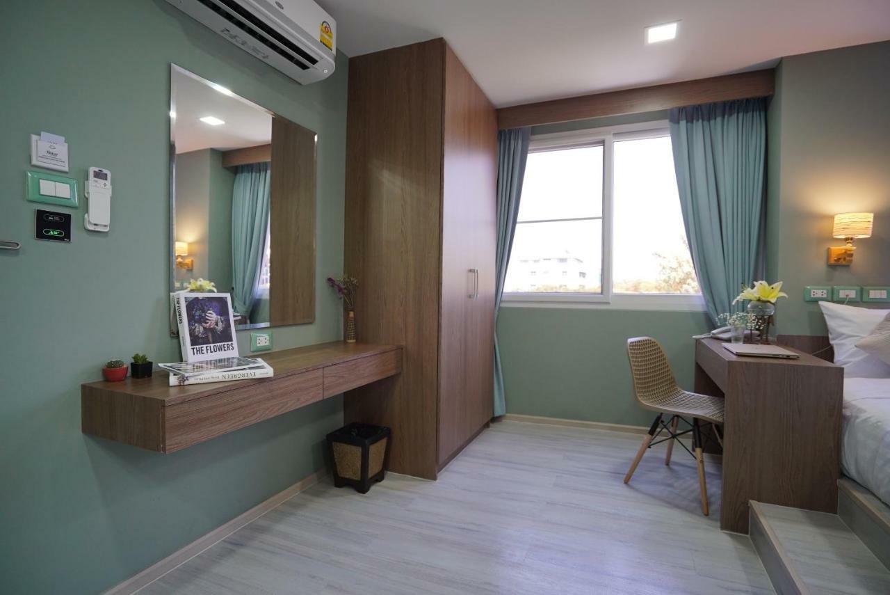 The Qube Fifty Hotel Bangkok Kültér fotó