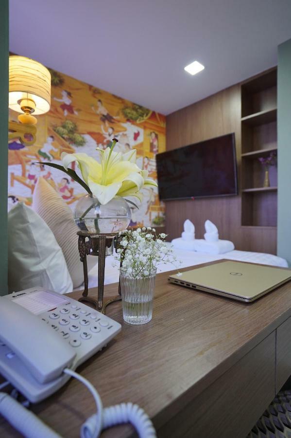 The Qube Fifty Hotel Bangkok Kültér fotó